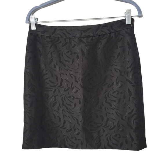 Ann Taylor Loft Black Abstract Rose Floral Printed Careerwear Skirt - Picture 1 of 8